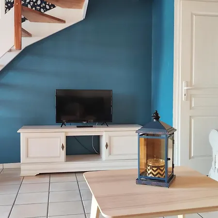 Domaine Les Granges Holiday home Saint-Jean-d'Angely