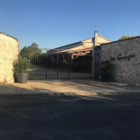 Domaine Les Granges * Saint-Jean-dʼAngély