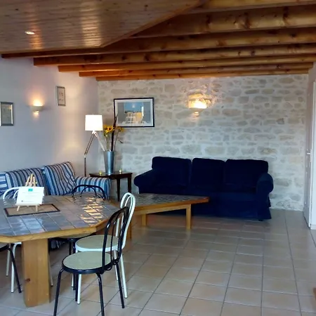 莱斯格朗热酒庄度假屋 度假居 Saint-Jean-dʼAngély