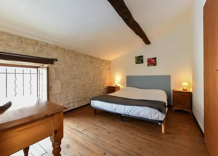 Domaine Les Granges Saint-Jean-dʼAngély